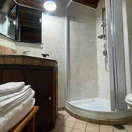 Appartamento La Corte Segreta & Jacuzzi *