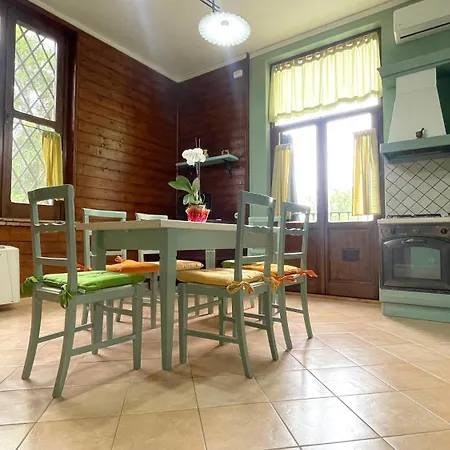 La Corte Segreta & Jacuzzi Arpino